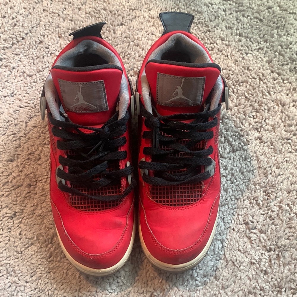 Old Jordan Retro 4s Toro Bravo